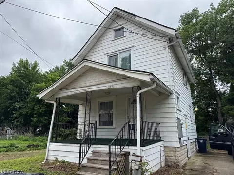 582 Robinette Ct, Akron, OH 44310