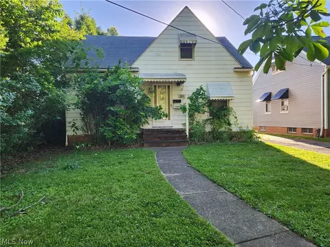4544 Fulton Rd, Cleveland, OH 44144