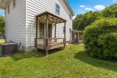 Exterior - 711 Sabrina Dr, Boardman, OH 44512 photo 5 of 6