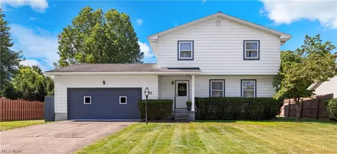 711 Sabrina Dr, Boardman, OH 44512