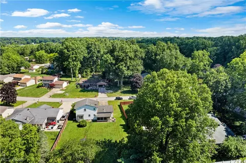 View/Area - 711 Sabrina Dr, Boardman, OH 44512 photo 4 of 6