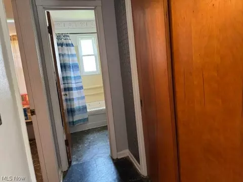 Entry Way - 920 Norman Ave, Ashtabula, OH 44004 photo 1 of 2