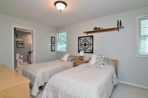 Bedroom - 10370 Pinecrest Rd, Concord Twp, OH 44077 photo 7 of 7