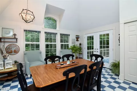 Dining - 10370 Pinecrest Rd, Concord Twp, OH 44077 photo 4 of 5