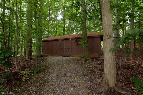 Exterior - 10370 Pinecrest Rd, Concord Twp, OH 44077 photo 10 of 10
