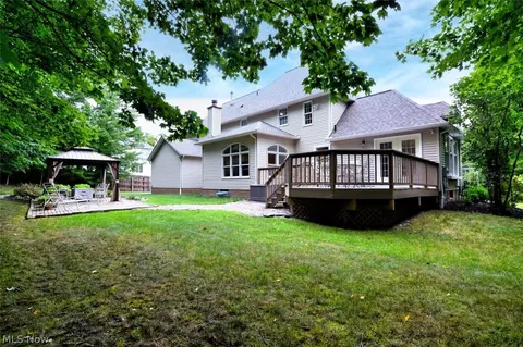 Exterior - 10370 Pinecrest Rd, Concord Twp, OH 44077 photo 2 of 10