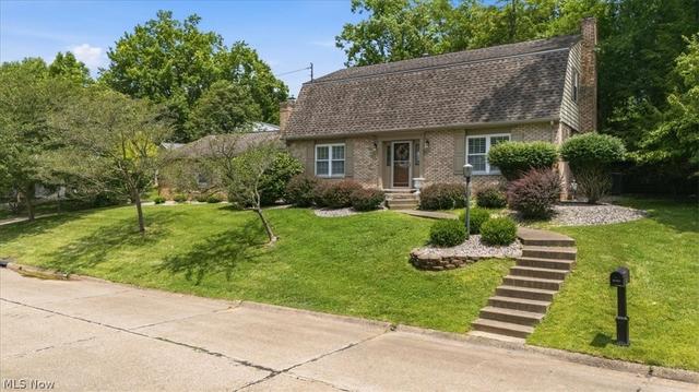27 Ashwood Pl, Vienna, WV 26105