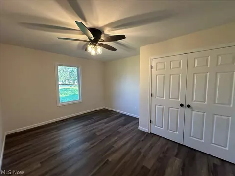 Bedroom - 16 E Haywood Ave, Struthers, OH 44471 photo 4 of 5