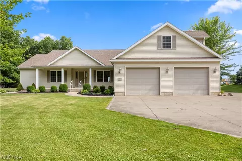 14617 Kneisel Rd, Vermilion, OH 44089