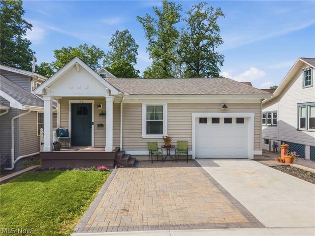 93 Longacre Ln, Chippewa Lake, OH 44215