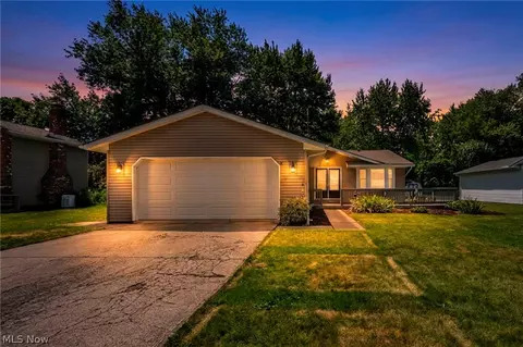 6224 Denise Dr, North Ridgeville, OH 44039