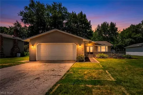 6224 Denise Dr, North Ridgeville, OH 44039