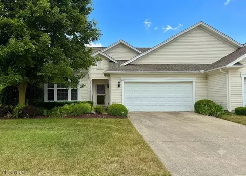 9482 Redington Dr, North Ridgeville, OH 44039