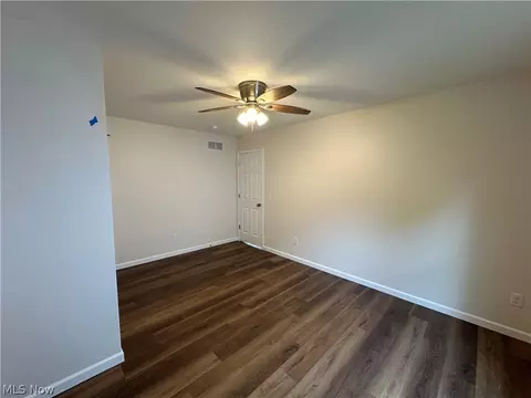 Bedroom - 78 Prospect St, Struthers, OH 44471 photo 4 of 4