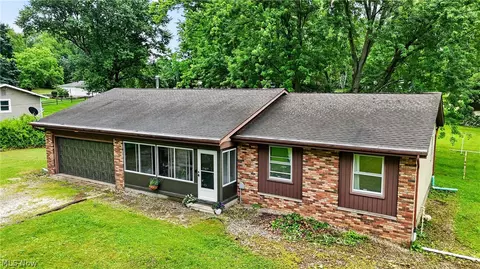 3002 Killian Rd, Uniontown, OH 44685