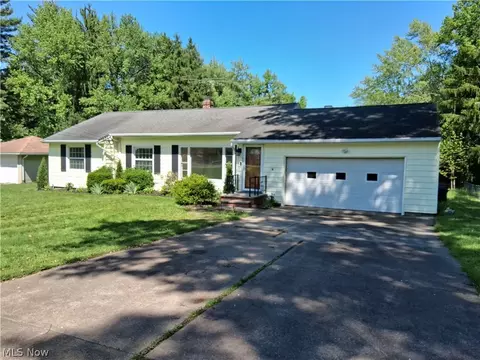8363 Abbey Rd, North Royalton, OH 44133