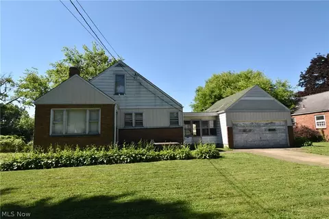 923 E Philadelphia Ave, Youngstown, OH 44502
