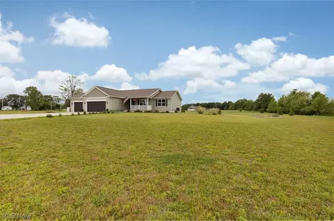Exterior - 14446 State Route 301, Lagrange, OH 44050 photo 3 of 9