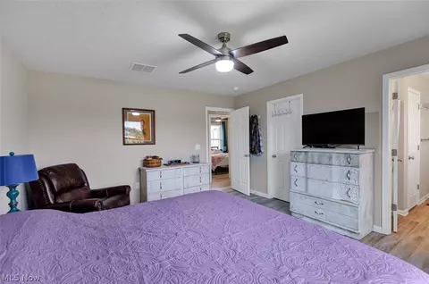 Bedroom - 14446 State Route 301, Lagrange, OH 44050 photo 3 of 10