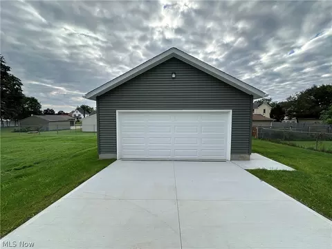 Other - 434 8th St, Struthers, OH 44471 photo 4 of 7
