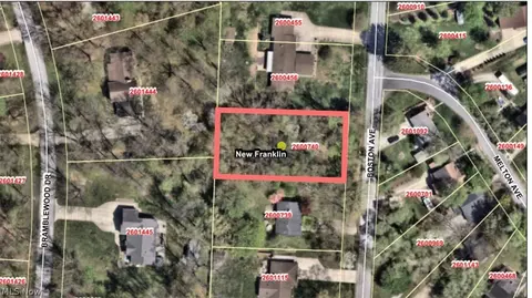 3974 Boston Ave, New Franklin, OH 44319