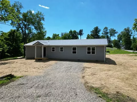 42450 Green St, Belmont, OH 43718