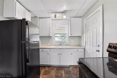 Kitchen - 1537 E 214th St, Euclid, OH 44117 photo 1 of 1