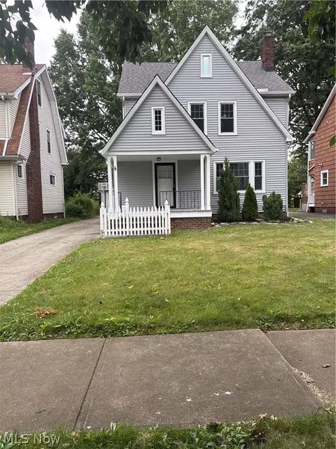 3771 Lowell Rd, Cleveland Heights, OH 44121