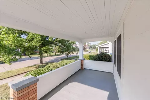 Exterior - 2233 E 33rd St, Lorain, OH 44055 photo 3 of 3