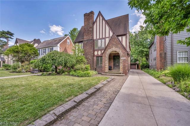 18428 Winslow Rd, Shaker Heights, OH 44122