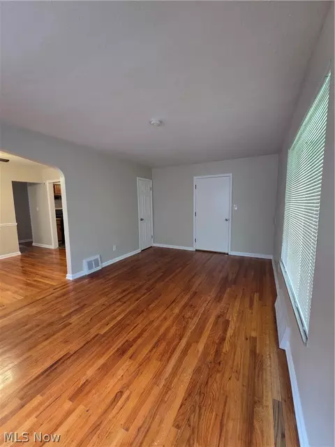 472 E 222nd St, Euclid, OH 44123 photo 18