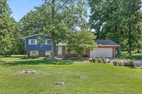 6000 Oakhill Ave NE, Alliance, OH 44601
