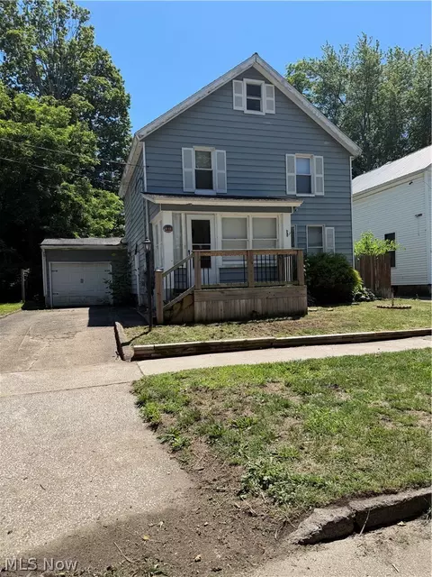501 Madison St, Conneaut, OH 44030