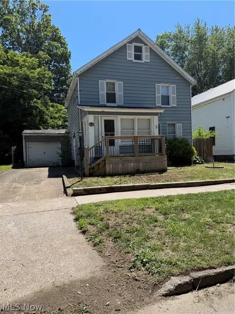 501 Madison St, Conneaut, OH 44030