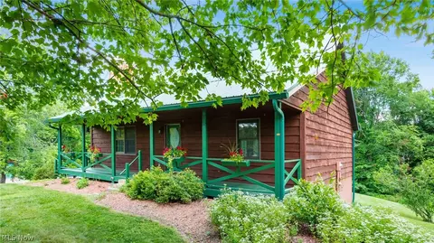 3730 Ridgeland Dr, Nashport, OH 43830