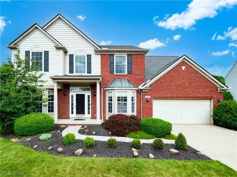 9205 King Ct, Olmsted Twp, OH 44138