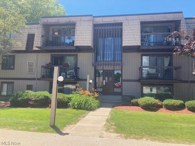 9510 Cove Dr #C3, North Royalton, OH 44133