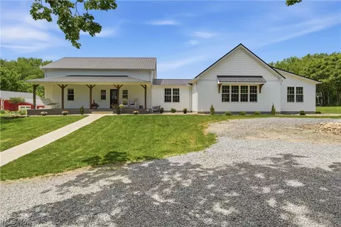 1219 9th St SW, Massillon, OH 44647