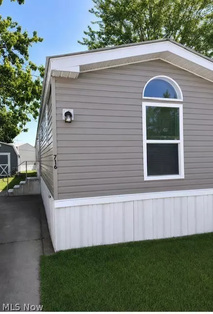 360 S Main St #716, West Salem, OH 44287