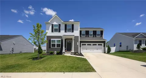 2741 Bishop Oval, Barberton, OH 44203