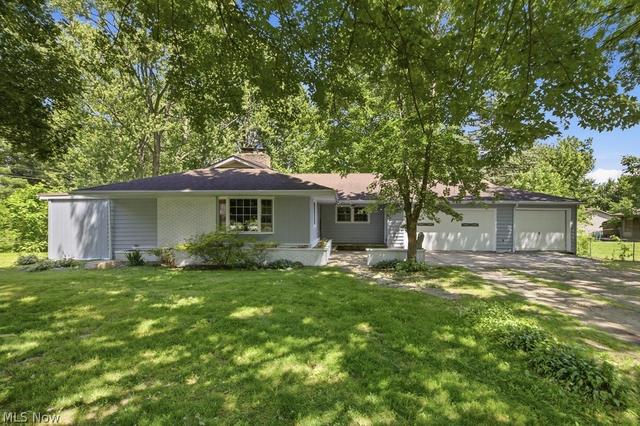 3249 Imrek Dr, Akron, OH 44312
