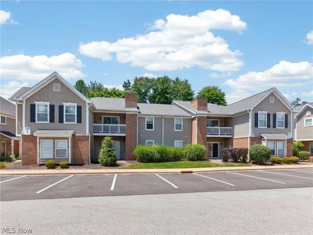 3324 Lenox Village Dr #222, Fairlawn, OH 44333