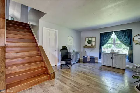 Entry Way - 6841 Us 322, Windsor, OH 44099 photo 3 of 9