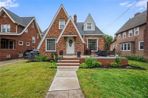 1620 W Schaaf Rd, Cleveland, OH 44109