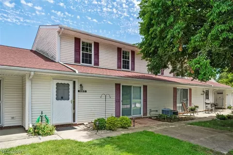 4919 Friar Rd #B, Stow, OH 44224