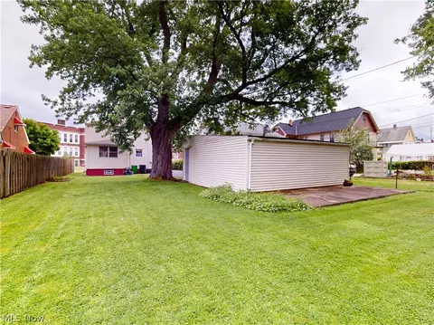 310 E 222nd St, Euclid, OH 44123 photo 27
