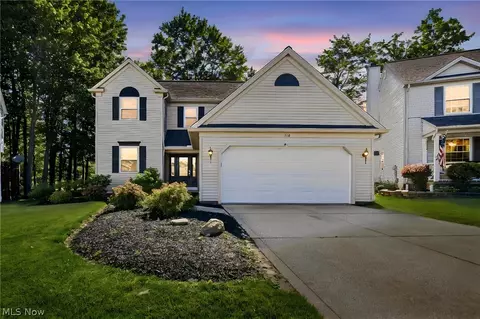 116 Woodbridge Xing, Chardon, OH 44024