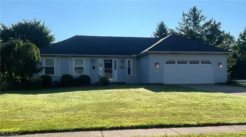 13841 Stoney Creek Dr, North Royalton, OH 44133