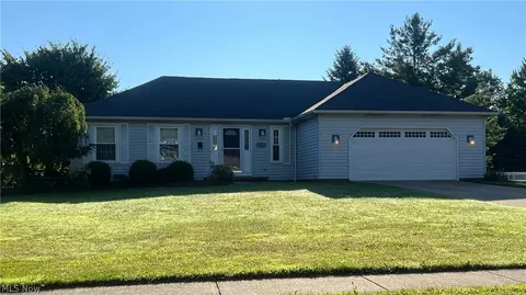 13841 Stoney Creek Dr, North Royalton, OH 44133