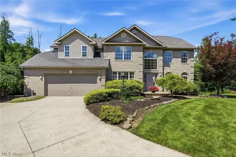 408 Driftwood Ct, Copley, OH 44321